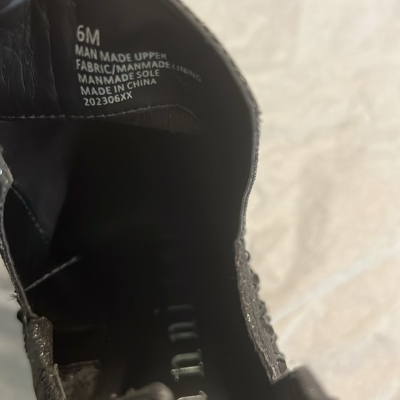 Gianni Bini Brees Rhinestone Metallic Western Booties - Picture 7 of 11